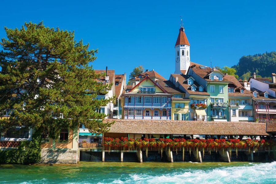 Zurich: Day trip to Interlaken incl. tandem paragliding - Tandem paragliding over Jungfrau: what you are really buying