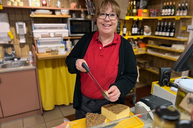 Zurich Food Tour with 10 Local Delicacies, Cheeses & Chocolates - Paradeplatz Chocolate And Banking, Then A Swiss Spirit Finish