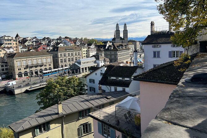Zurich Food Tour with 10 Local Delicacies, Cheeses & Chocolates - Walking Comfort, Hearing Your Guide, And Simple Prep Tips