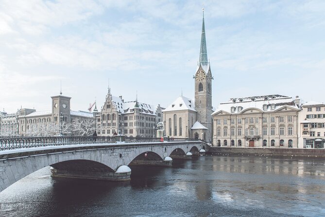 Zurich Highlights City Tour with Optional FIFA Museum Ticket - Lake Zurich and Zürichberg: views that explain the city’s setting
