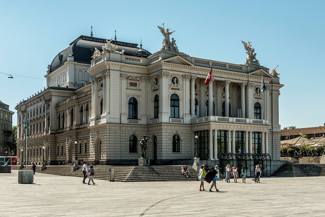 Zurich Highlights City Tour with Optional FIFA Museum Ticket - Old Town Altstadt: St Peter’s clock and Fraumünster glass