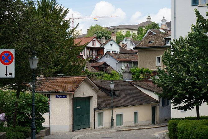 Zürich Historic District Tour - Lindenhof Hill ruins below the ground, a calm ending for a busy brain