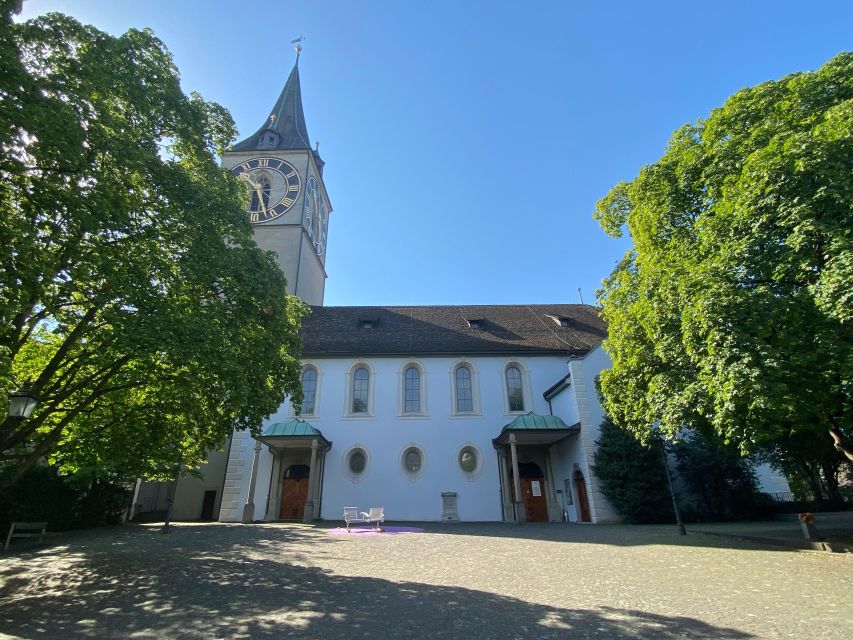 Zurich in the Mirror of the Past: Self-Guided Audio Tour - Paradeplatz to Bahnhofstrasse: Where Stories Meet Daily Life