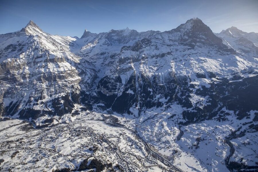 Zurich/Lucerne: Swiss Ski Experience in the Jungfrau Region - The real appeal: a beginner ski day with Swiss mountain scale