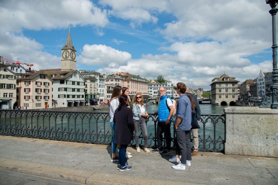Zurich Old Town Walking Tour: 2-Hours - Bahnhofstrasse to Lindenhof: the quickest path to real views