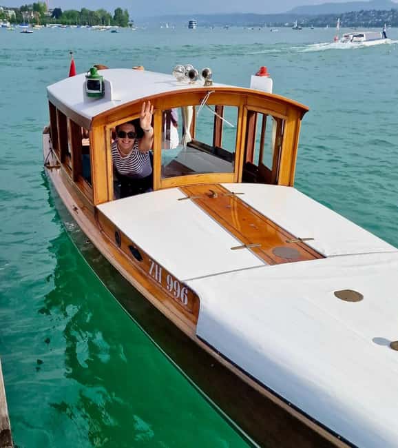 Zurich: Private Guided Boat Tour - Onboard comfort: drinks, snacks, and a real chance to swim