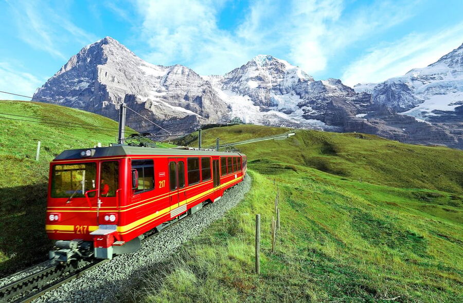 Zurich: Private tour to Interlaken, Grindelwald & Jungfrau - Key Moments That Make This Day Worth It