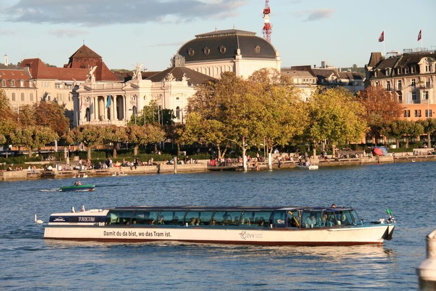 Zurich: Private Walking Tour with a Local Guide - Why this kind of private walk works so well in Zurich