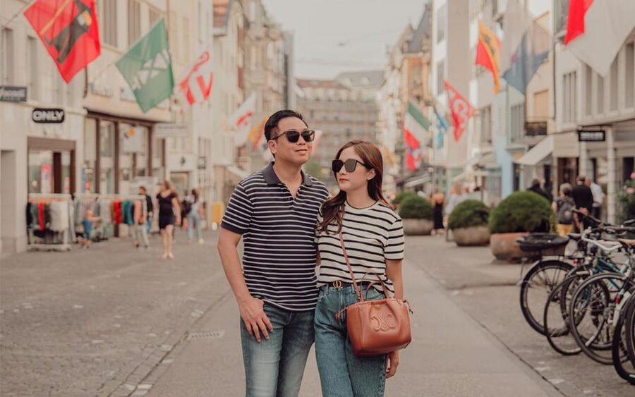 Zurich: Professional Photoshoot at the Best Spots - What photos you get, and when you get them (the part you will care about most)