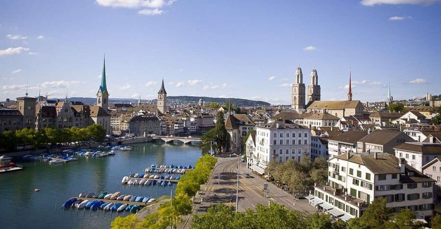 Zurich: Sightseeing Bus Tour with Optional FIFA Museum - Key things I’d circle before you book