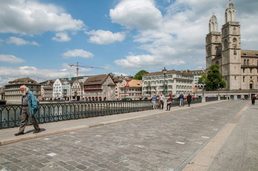 Zurich: Sightseeing Bus Tour with Optional FIFA Museum - Renaissance-chateau vibes at the Swiss National Museum