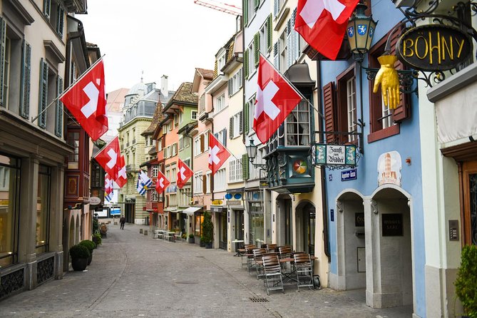 Zurich Sightseeing Private Walking Tour - Stop 1: Bahnhofstrasse, the city’s famous main avenue