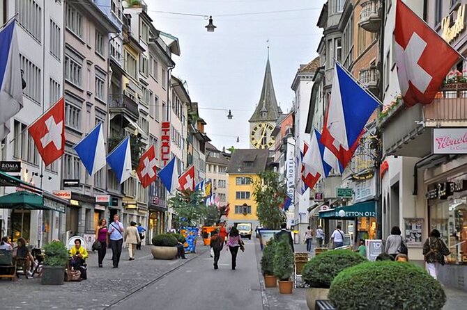 Zurich Small-Group Walking Tour Including a Lake Cruise - Why this Zurich walk plus lake cruise feels like a real city day