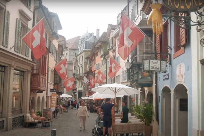 Zurich tour with Lake Zurich Cruise & Lindt Chocolate Experience - Lindt Home of Chocolate: tasting, ingredients, and a shop you will use