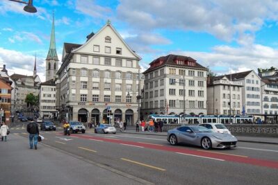 Zurich Walking Tour: Explore Top Sights & Hidden Gems