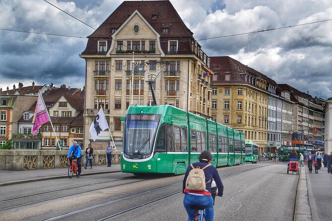 Zurich Walking Tour: Explore Top Sights & Hidden Gems - Price and Value: What $39 Buys You in Zurich