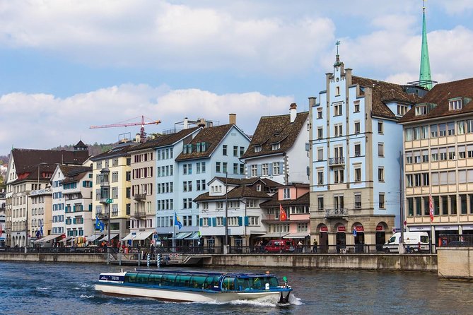 Zurich Walking Tour With Cruise and Aerial Cable Car - Felsenegg or Uetliberg: Getting Up for the Views Without Guesswork
